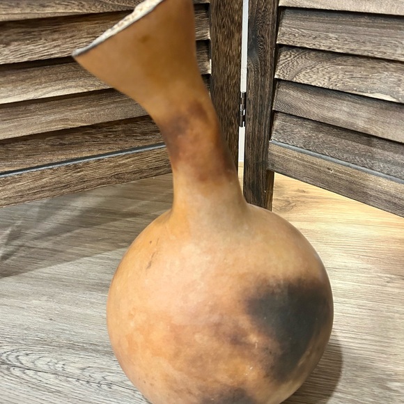 Vintage Handmade Hollow Gourd Vase 14” High - Picture 6 of 7